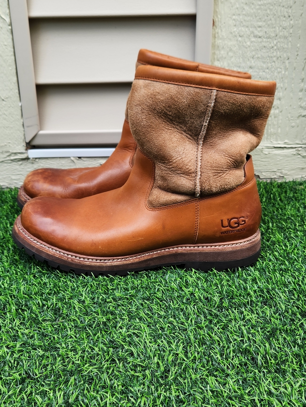 UGG Waterproof Tan Leather & Suede Booties Men's Size 13